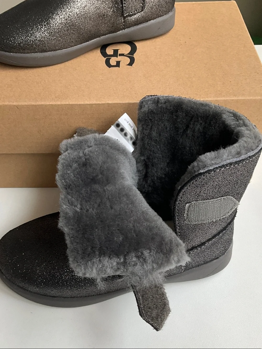 UGG new sparkling